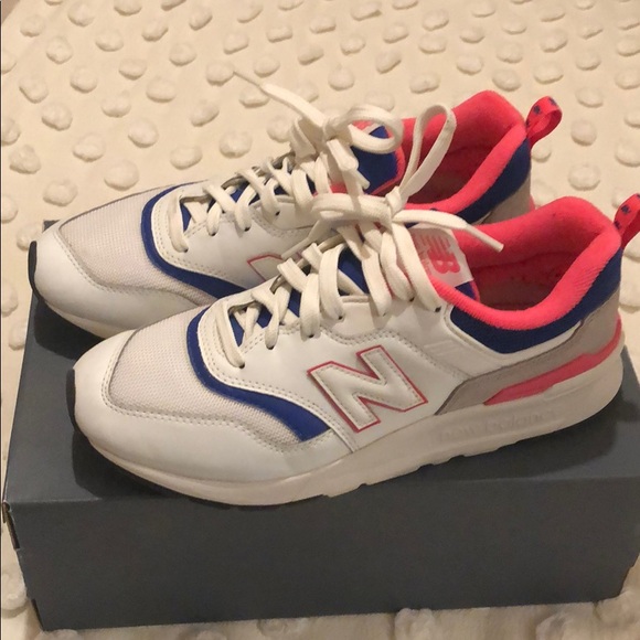 New Balance Sneakers - Picture 1 of 5